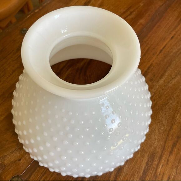 Vintage White Hobnail Milk Glass Student Lamp Shade 8” Fitter NWOT - Picture 3 of 9